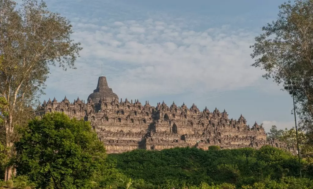 Borobudur – wielka buddyjska piramida