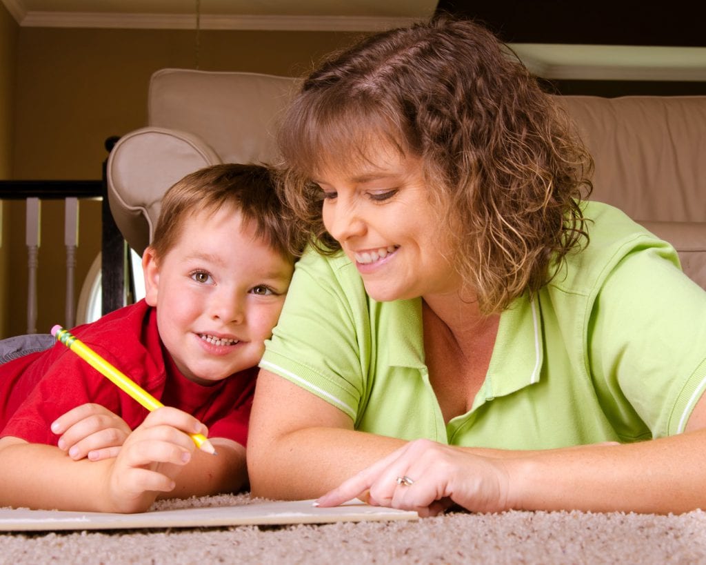 Homeschooling – edukacja domowa, zalety i wady
