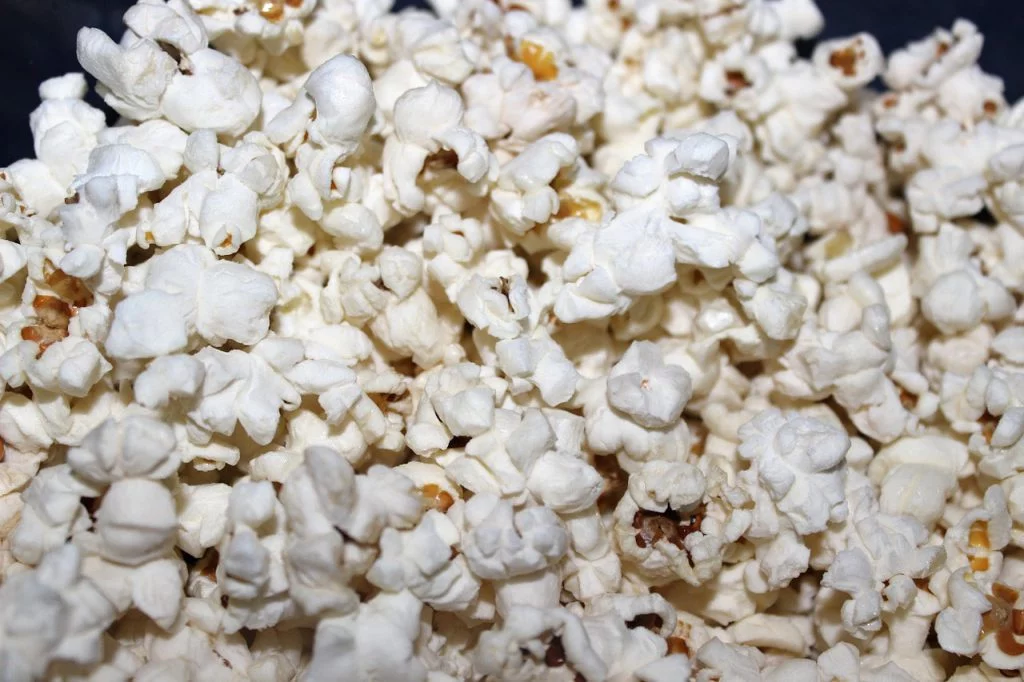 Jedz popcorn na zdrowie