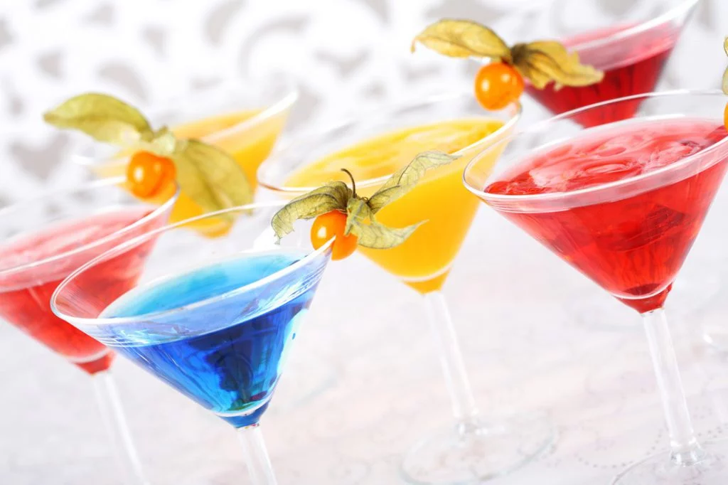 Karnawałowy zawrót głowy – zimowe drinki z Oranżadą Hellena