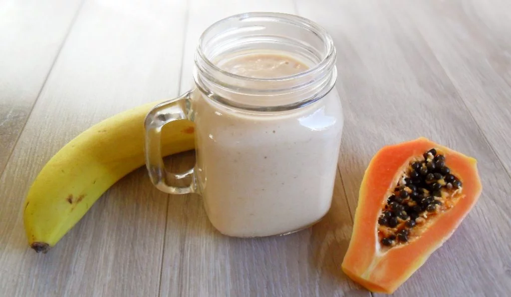 Śniadaniowe smoothie z płatkami owsianymi
