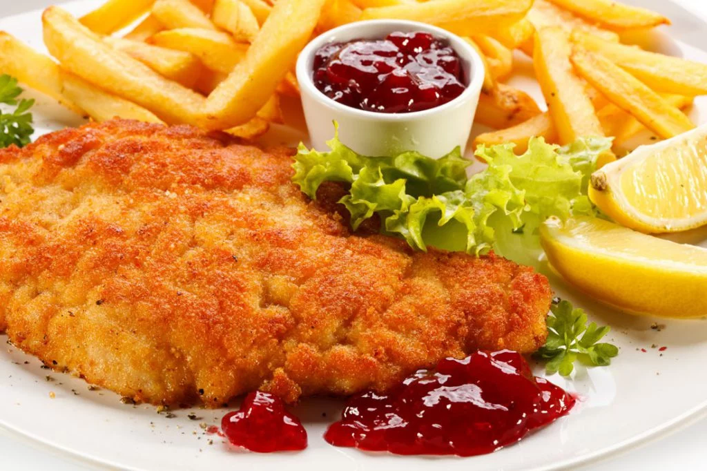 Sznycle z indyka w panierce - smażone