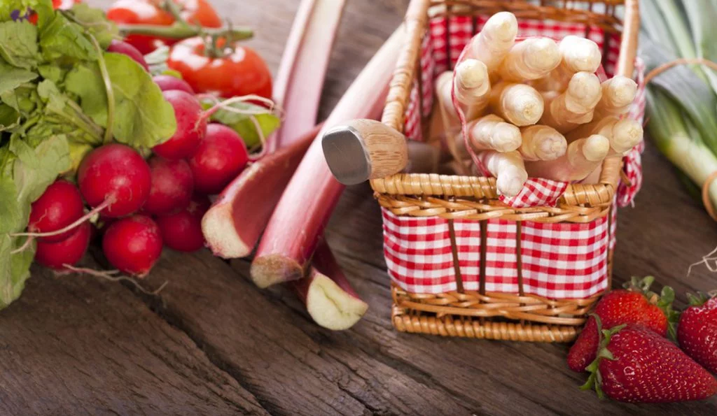 W czerwcu na talerzu – 5 produktów polecanych przez dietetyka