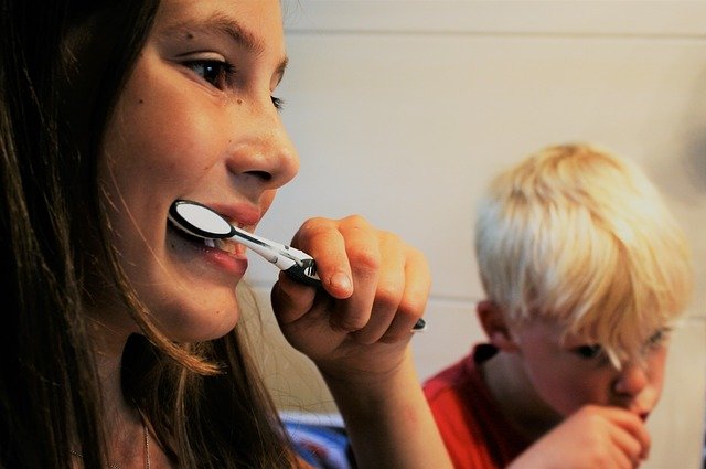 Czy zęby mleczne trzeba leczyć - rozprawiamy się z mitem