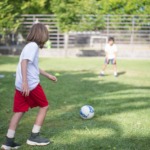 Zachęć dziecko do ruchu i zabierz je na trening piłkarski!