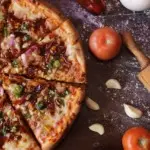 Pieczenie pizzy na profesjonalnym poziomie we własnym domu? To możliwe dzięki kamieniowi do pieczenia pizzy Pastone!