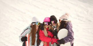 Kombinezon narciarski damski – niezbędny element zimowej garderoby