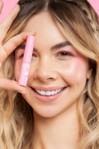 FaceBoom make-up X Kinga Sawczuk – debiut pierwszej linii kosmetyków do makijażu od FaceBoom