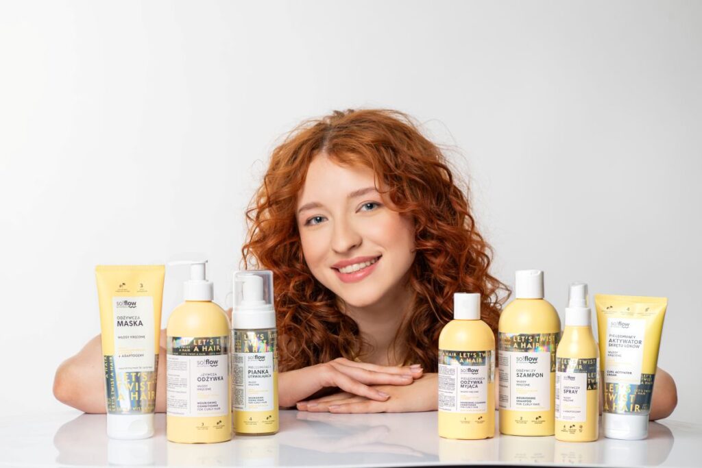 Czas na CURL FLOW – pielęgnacja włosów kręconych, która działa!