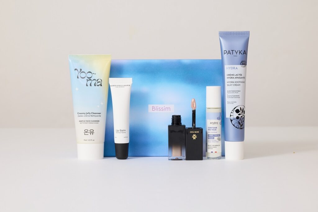 Styczniowy beauty box Blissim – K-Beauty, nawilżenie i efekt glow na 2026 rok