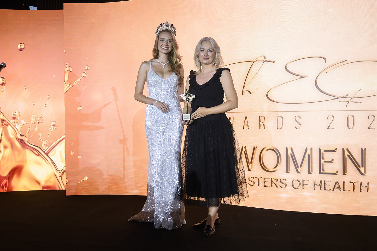 Joanna Draniak-Kicińska z nagrodą The Science of Beauty Award podczas gali ShEO Awards 2026 Women Masters of Health