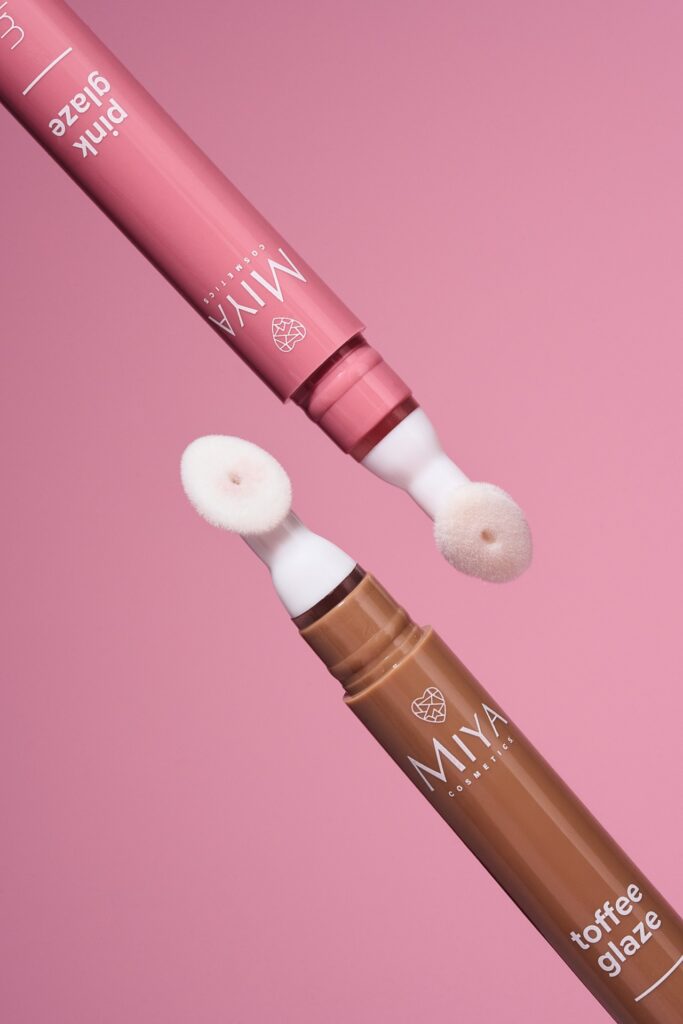 Gładkie i miękkie usta – tę nowość od MIYA Cosmetics warto mieć zawsze pod ręką! - Kobieta Wie Lepiej.pl Gładkie i miękkie usta – tę nowość od MIYA Cosmetics warto mieć zawsze pod ręką!