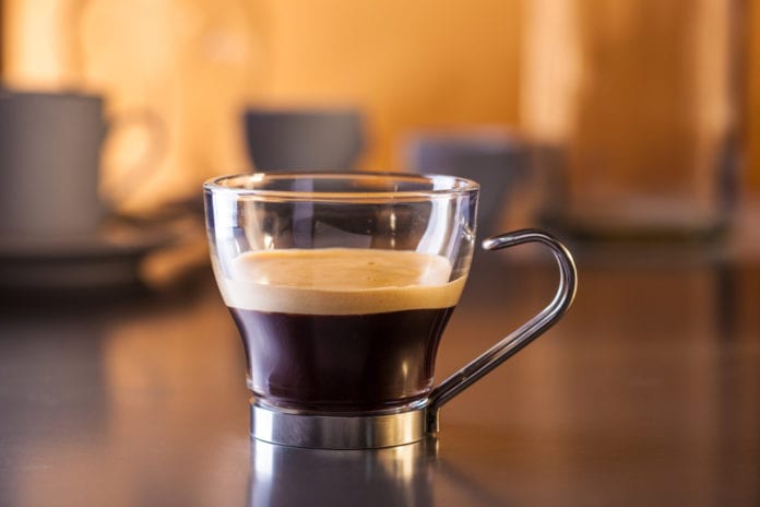 Flat white i ristretto – kawy z kapsułek jak od baristy
