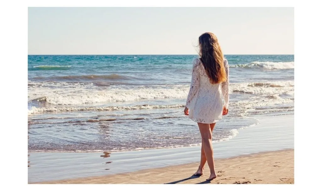 young woman 1745173 960 720 e1545302475345